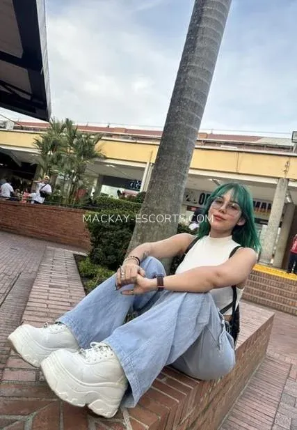 Mackay escorts Iliane — 10