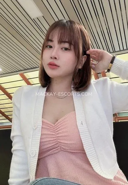 Mackay escorts Maj — 1