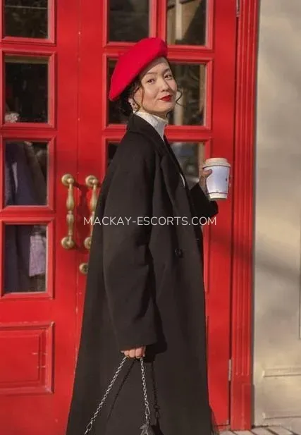 Mackay escorts Courtney — 4