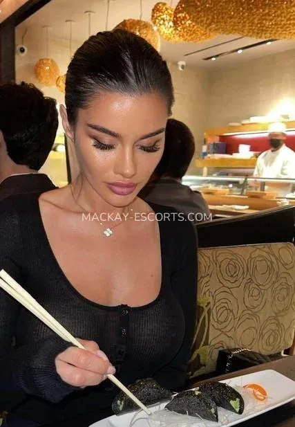 Mackay escorts Josefin — 3