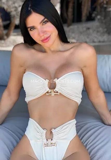 Mackay escorts Natalia — 5