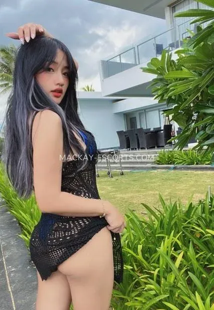 Mackay escorts Sofie — 10