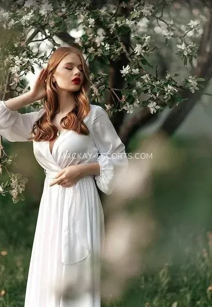 Mackay escorts Jennifer — 1